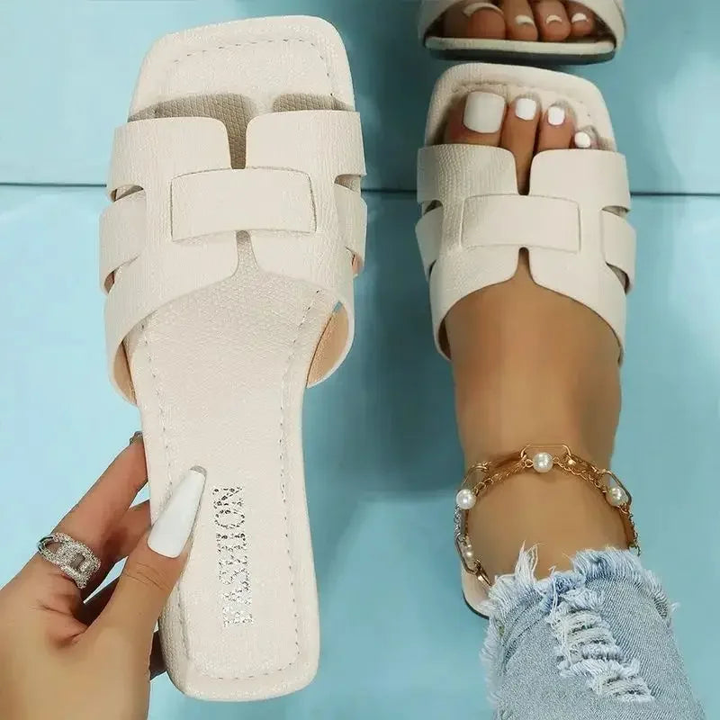 Luxury Slippers Women Flat Outdoor Trend Beach Sandals